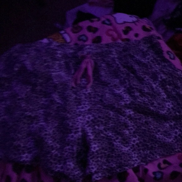 Leopard pj shorts - Picture 2 of 4